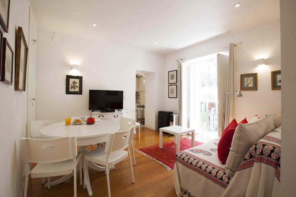 Lovely In Apartment Sintra